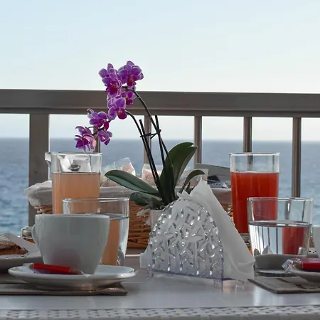 La Scogliera Guest house